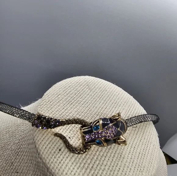 BETSEY JOHNSON SILVER CRYSTALS FILLED MESH TEAL PANTHER HEAD CHOKER NECKLACE - Picture 8 of 13